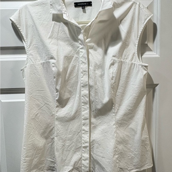 White Sleeveless Women's Top - Picture 4 of 8